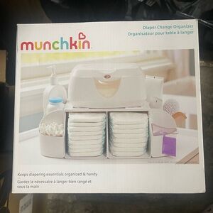 Munchkin Diaper Change Organizer